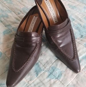 Donald J Pliner heeled loafer
